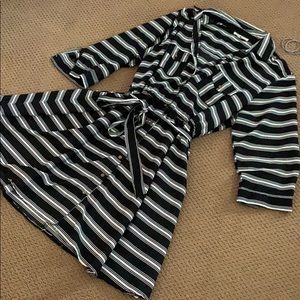 Like New! Speed Control Dress, in Black/White. 3X.